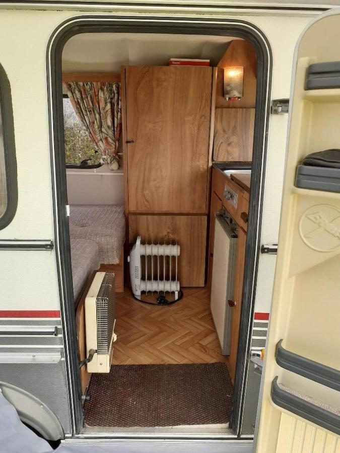 Sundial Cottage Eriba Caravan NWI Exterior foto